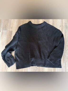 Old Navy women’s Black Open-Weave Crewneck Sweater